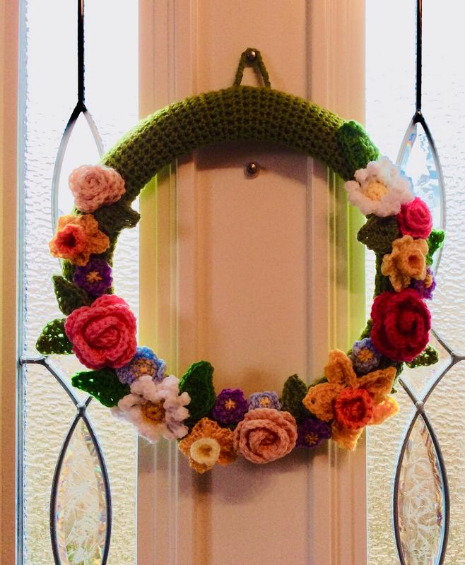 How To Use A Wire Wreath Frame