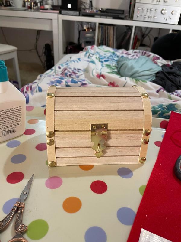 Wooden Jewellery Chest 13cm x 9cm x 9cm