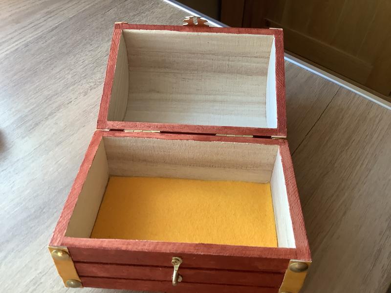 Wooden Jewellery Chest 13cm x 9cm x 9cm