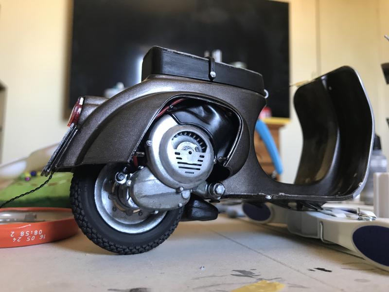 ITALERI Maquette Vespa 125 Printemps – Échelle 1/??, Kit Plastique à Monter, Dès 14 Ans, Référence 4633