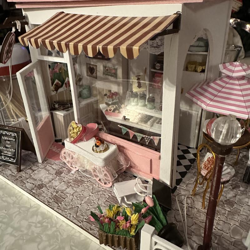 美品✨ファイバーハウス✨TOY SHOP✨ Miniature Chocolatier Shop Kit | Hobby Lobby | 1969963
