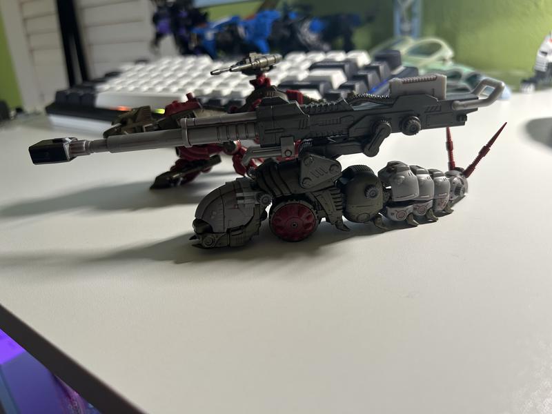ZOIDS EZ-006 Canory Molga & EZ-023 Hell Cat Model Kit | Hobby