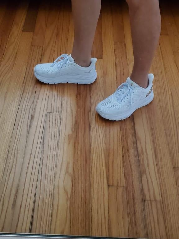 hoka one one clifton 7 women