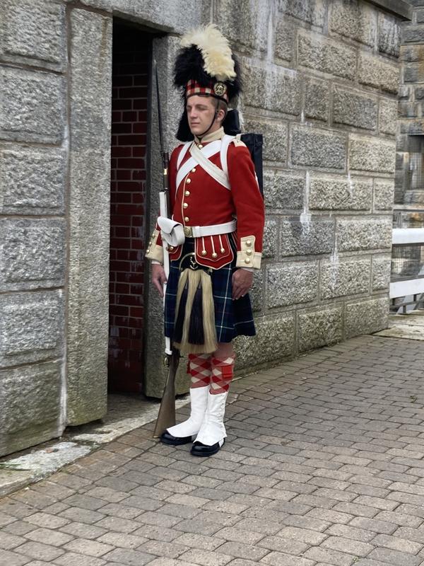 Men in the uniform of the 78th Highlanders at the Citadel Fort