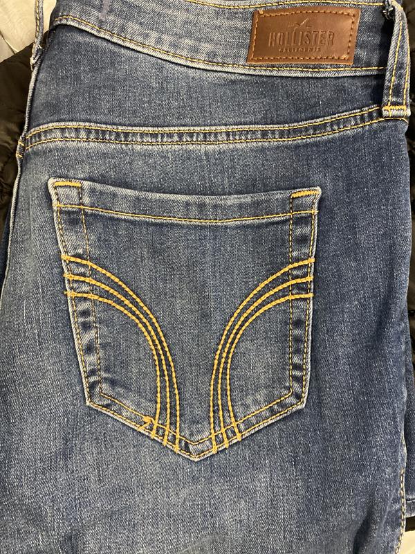 Hollister jean cheap pocket design