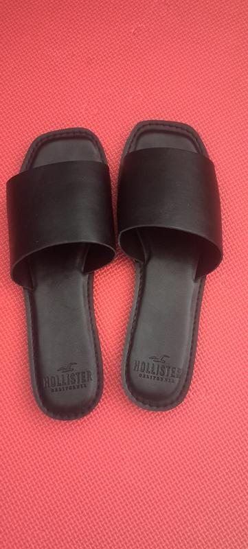 Hollister slide outlet sandals