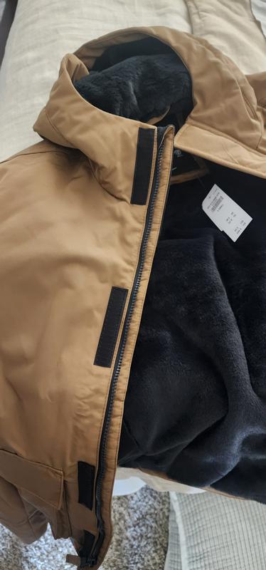 Hollister khalid windbreaker best sale