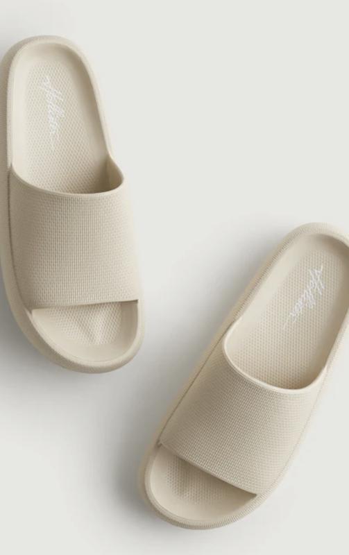 Hollister logo cheap slide sandals