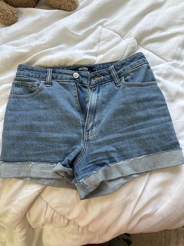 Women s Ultra High Rise Dark Wash Denim Mom Shorts Women s Clearance HollisterCo