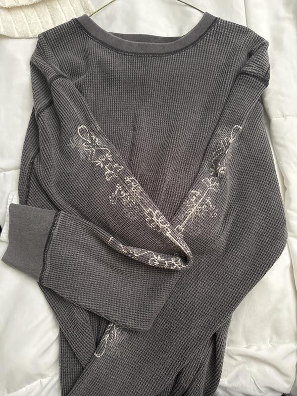 Men's Graphic Thermal Shirt | Men's Clearance | HollisterCo.com