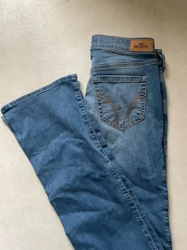 Mid rise hollister jeans hotsell