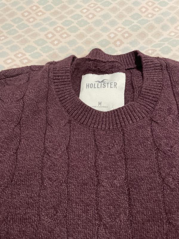 Hollister icon logo lightweight cable knit jumper in light grey