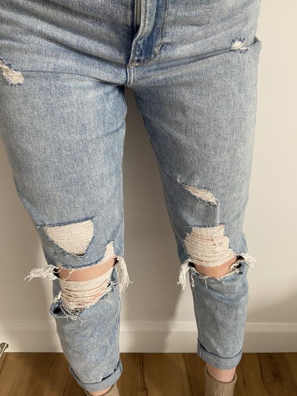 Women's Ultra High-Rise Light Wash Mom Jeans