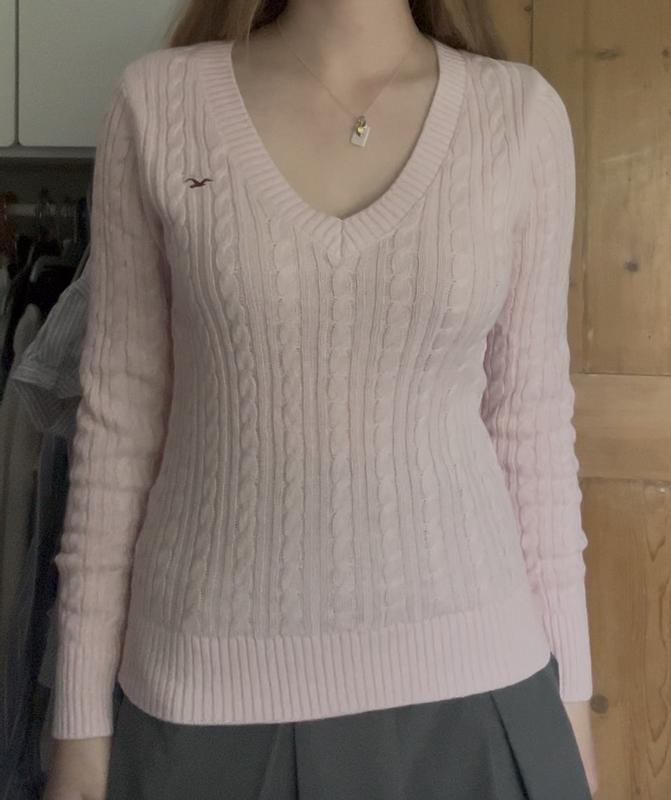 Women's Cable-Knit Icon V-Neck Sweater Women's Tops