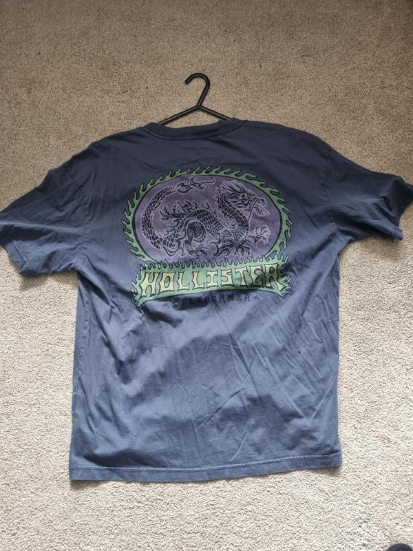 Men's Boxy Striped Logo Graphic Tee | Men's Tops | HollisterCo.com