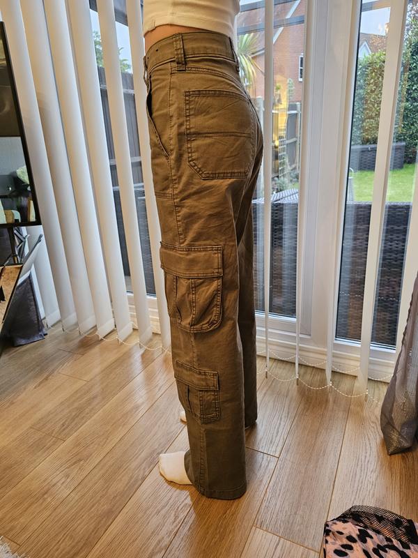 Women's Ultra High-Rise 3-Pocket Baggy Cargo Pants