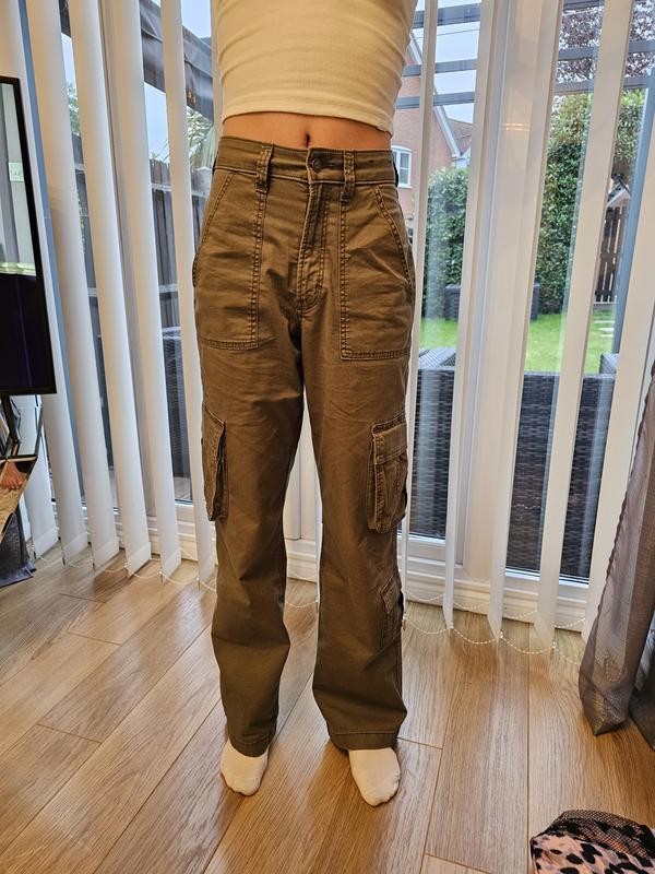 Women's Ultra High-Rise 3-Pocket Baggy Cargo Pants