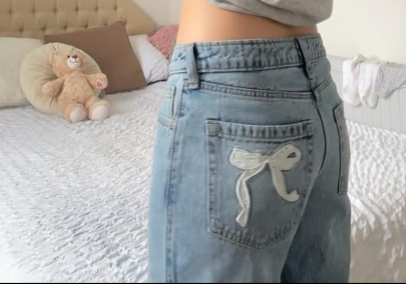 Women's Low-Rise Medium Wash Loose Jeans Women's Sale