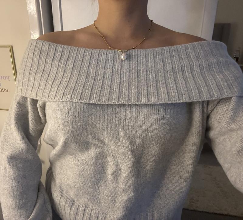 Hollister off the shoulder sweater clearance
