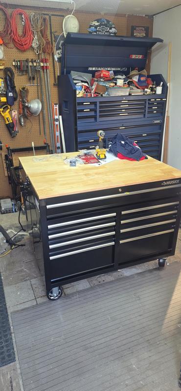Reviews for Husky Standard Duty 46 in. W x 18 in. D 9-Drawer Gloss