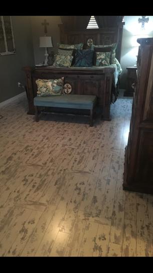 Innovations Maui Whitewashed Oak 8 Mm Thick X 11 1 2 In Wide X 46 1 2 In Length Click Lock Laminate Flooring 22 28 Sq Ft Case 898923 The Home Depot