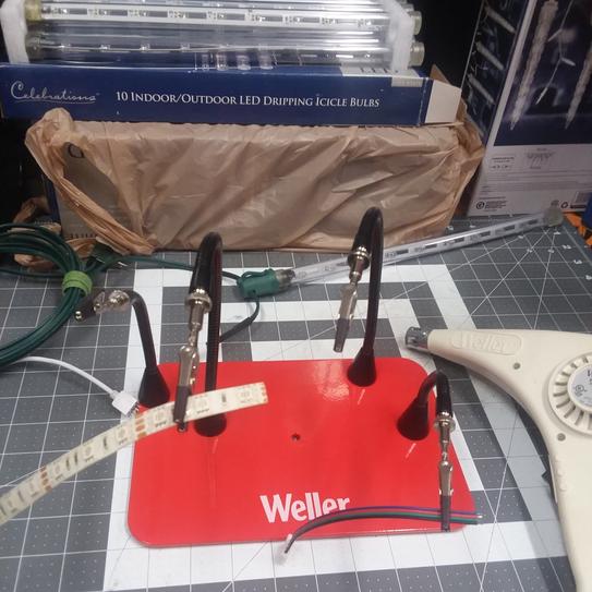 Weller WLACCHHM-02EU hulp voor je handen met 4 beweegbare en verstelbare magneetarmen voor meerdere configuraties
