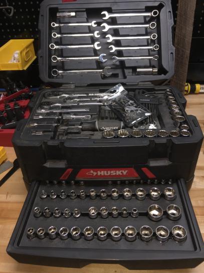 Husky 230 deals mechanics tool set