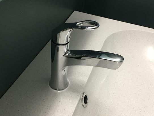 Moen Kleo Single Hole Single Handle Mid Arc Bathroom Faucet In