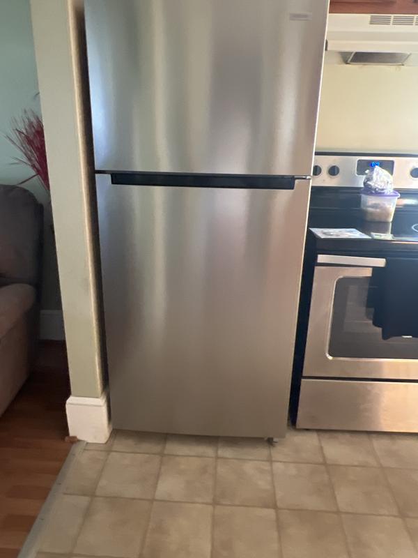 confiauc Reviews for Vissani 18 cu. ft. Top Freezer Refrigerator DOE