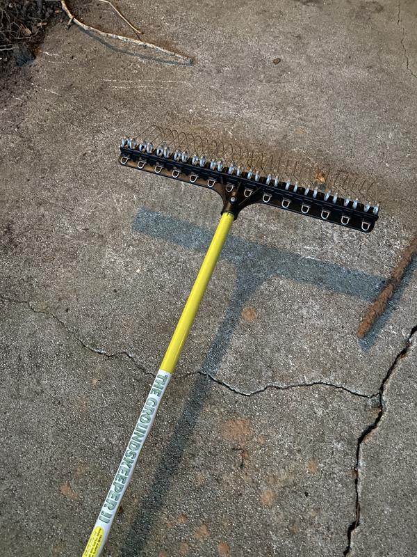 THE GROUNDSKEEPER II Rake 55-inch Lightweight Fiberglass Handle...