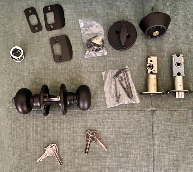 Copper Creek Colonial Black Entry Door Knob with Deadbolt