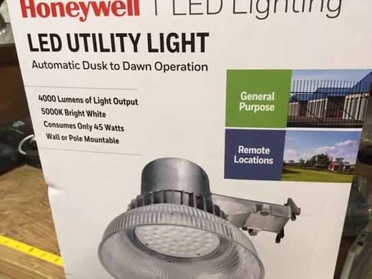 Reviews for Honeywell 42 Watt Equivalent Integrated LED Gray Dusk