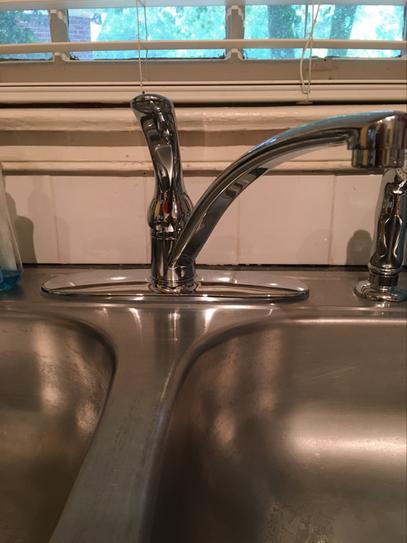 Delta Küchenarmatur B4410LF-SS – Einhebel-Armatur Mit Sprühfunktion, Edelstahl, Wassersparend