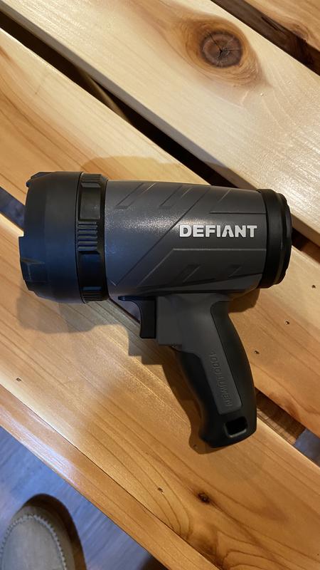 defiant rechargeable flashlight model 99426 AC Adapter for LED Rechargable Spotlight Spot Light DC Battery Power Supply PSU Mains Cord Cable : Electronics The Defiant 1000 Lumen LED Compact Rechargeable Spotlight is compact while bright LED lights provide up to 1000 Lumens of light with a 450m beam throw on High mode that's bright - YouTube