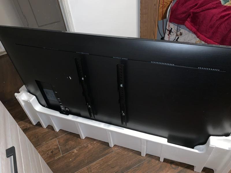 BONTEC Supporto TV Parete Full Motion 60-110 Pollici, Braccio Porta TV Girevole Inclinabile