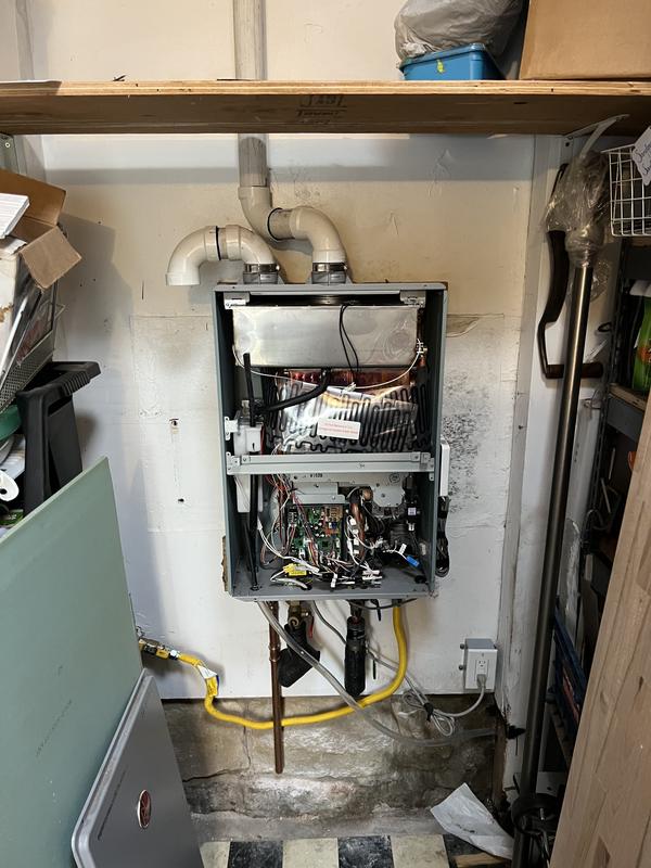 Rheem Performance Platinum 8.4 GPM Natural Gas High Efficiency Indoor  Tankless Water Heater ECOH160DVLN-2 - The Home Depot