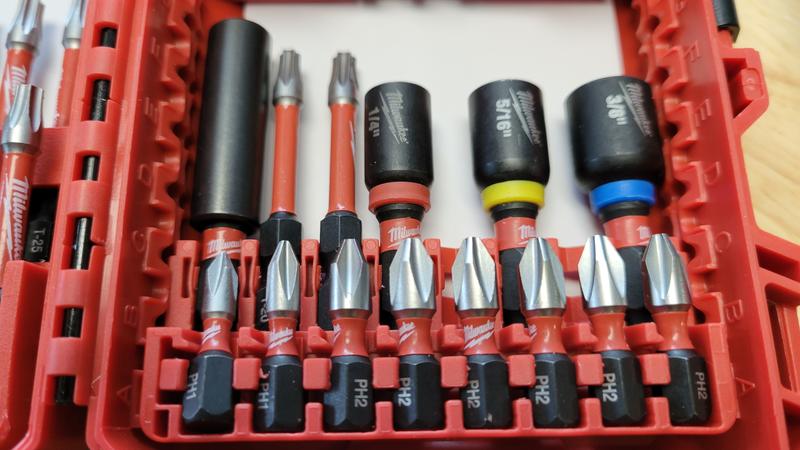 Milwaukee SHOCKWAVE Impact-Duty Alloy Steel Drill and Screw Driver