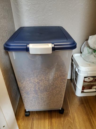 Reviews for IRIS 54 lbs Airtight Pet Food Container in Chrome Pg