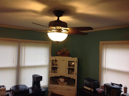 Hunter Stratford 44 In Indoor New Bronze Ceiling Fan With Light