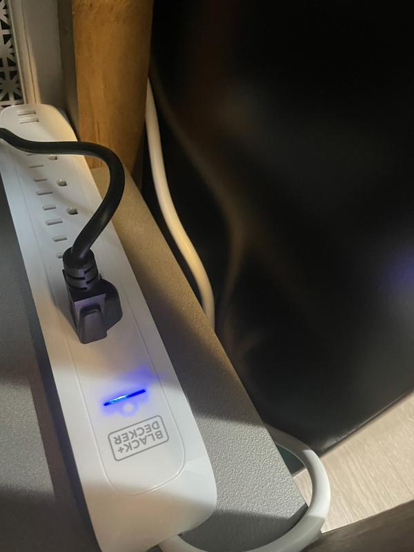 BLACK+DECKER 25 ft. 4 Outlets and 2 USB Retractable Extension Cord