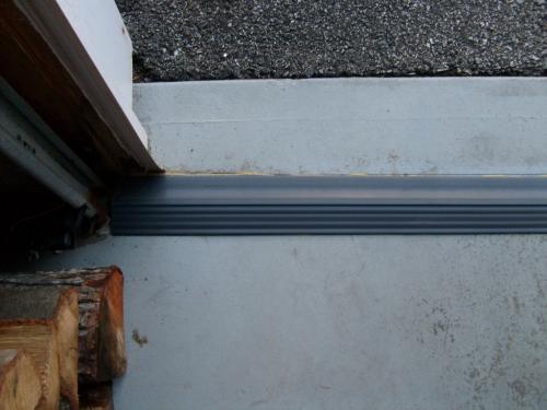 Tsunami Seal 10 Ft Gray Garage Door Threshold Kit 51010 At