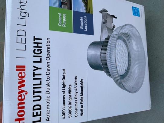 Reviews for Honeywell 42 Watt Equivalent Integrated LED Gray Dusk