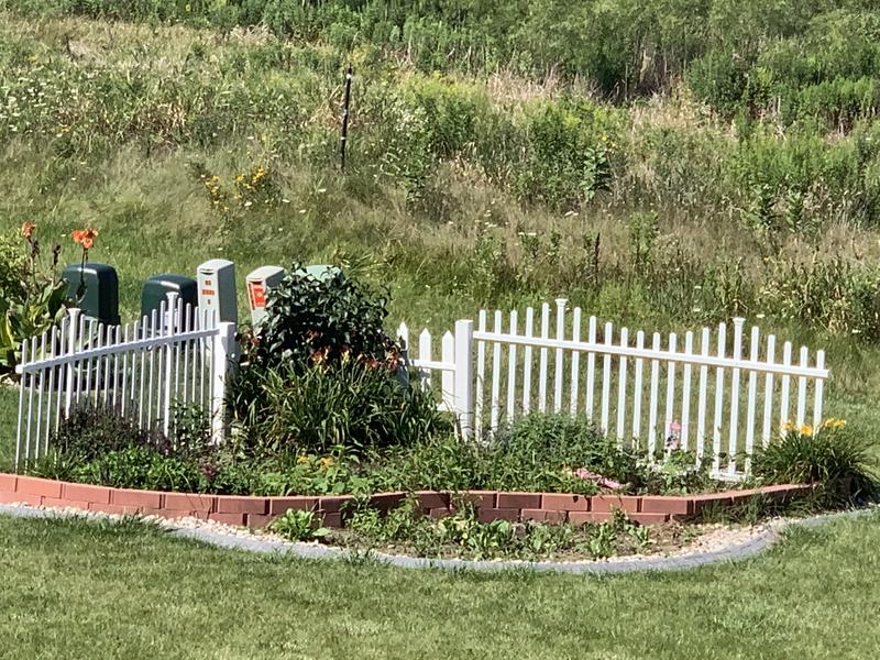 Reviews for Zippity Outdoor Products 42 in. H x 92 in. W