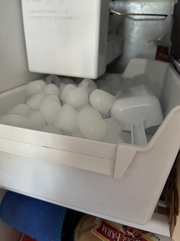 9 in. 26.5lb./24H Bullet Ice Countertop Portable Ice Maker in