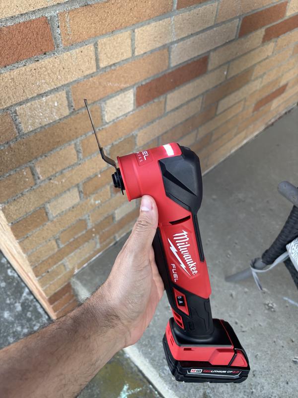Milwaukee M18 18V Lithium-Ion Cordless Oscillating Multi-Tool
