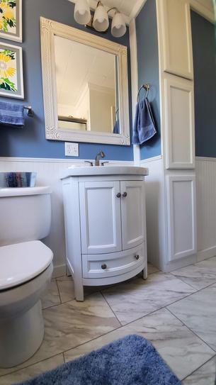 Reviews for Runfine 24 in. W x 19 in. D x 34 in. H Vanity in