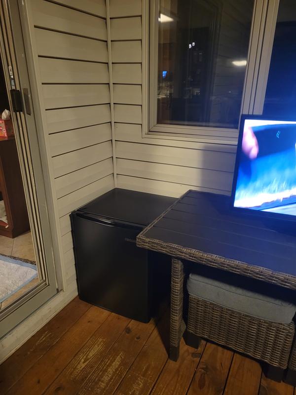 Reviews for Vissani 4.3 cu. ft. Mini Refrigerator in Black, ENERGY