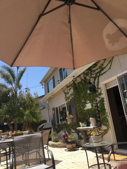 9ft patio table umbrella Outsunny 9FT Patio Umbrella, UPF 30+ Outdoor Market Umbrella, Vented Patio Table Umbrella with Crank, 8 Ribs, Push Button Tilt, Navy Blue