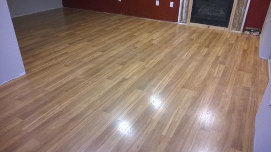 Pergo XP Asheville Hickory 10 mm Thick x 7-5/8 in. Wide x ...