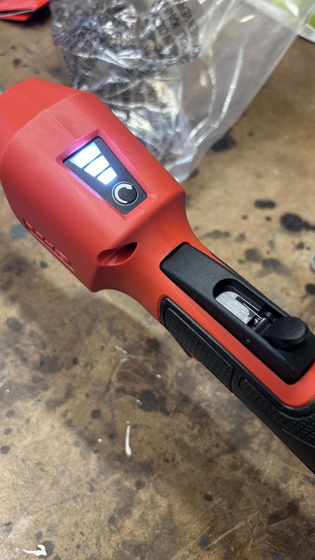 Milwaukee M18 FUEL 18V 16 in. Brushless Battery Straight Shaft